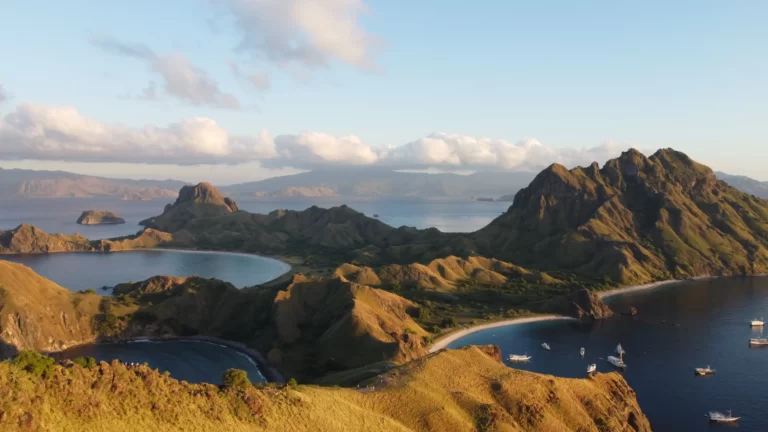 Komodo Island Boat Tour