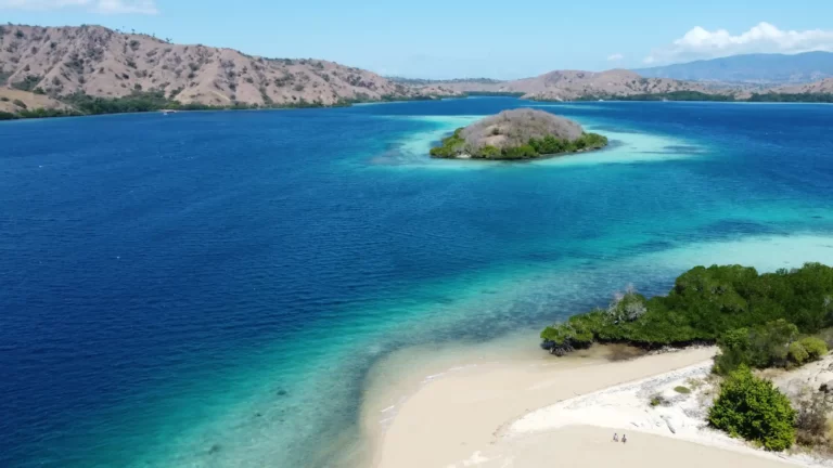 Snorkeling in Crystal Waters at Kelor Island